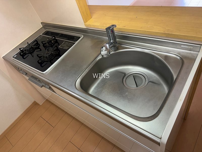 キッチン　別部屋参考写真です