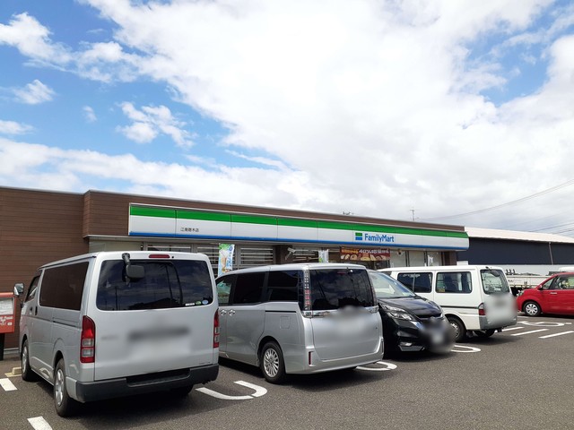 コンビニ　ファミリーマート　江南寄木店（コンビニ）まで450m