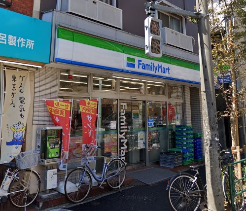 コンビニ　ファミリーマート杉並高円寺北店（コンビニ）まで120m