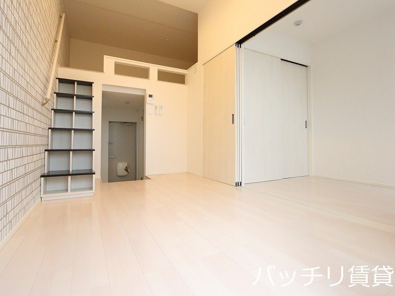 居室・リビング　同型タイプのため、現状を優先致します。