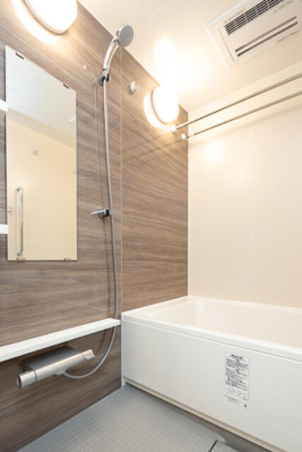 バス・シャワールーム　※写真は同タイプ住戸です。