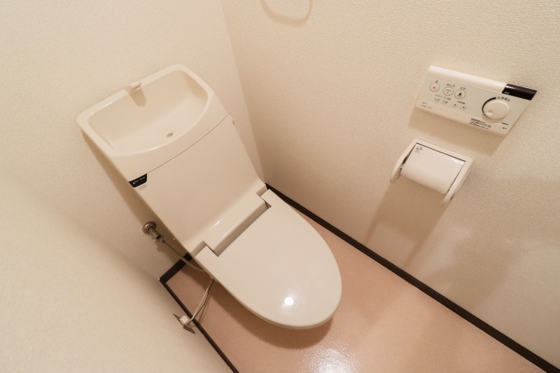 トイレ　図面と現状に相違がある場合には現状を優先