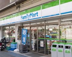コンビニ　ファミリーマート 豊島南大塚一丁目店（コンビニ）まで205m