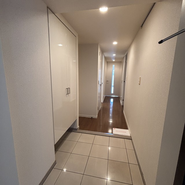 玄関　※写真は同タイプ住戸です。
