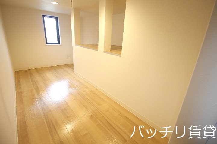 その他　別号室写真の為、現況を優先いたします。
