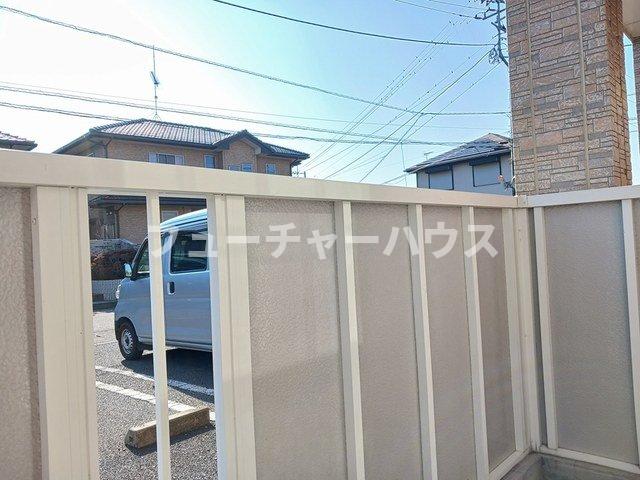 バルコニー　開放的で明るい空間を演出してくれるバルコニーです