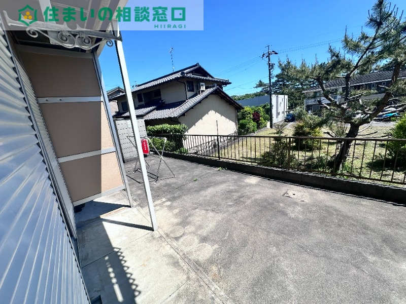 庭　同型