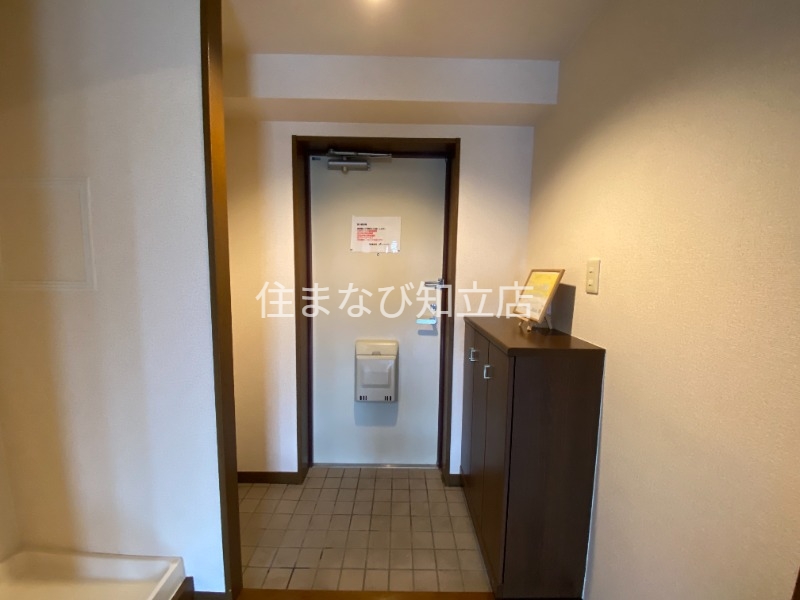 玄関　同型別部屋写真