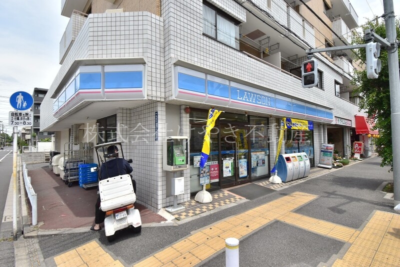 コンビニ　ローソン高島平七丁目店（コンビニ）まで143m