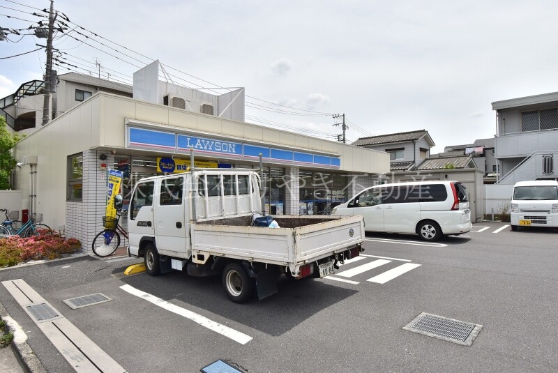 コンビニ　ローソン板橋高島平七丁目西店（コンビニ）まで369m