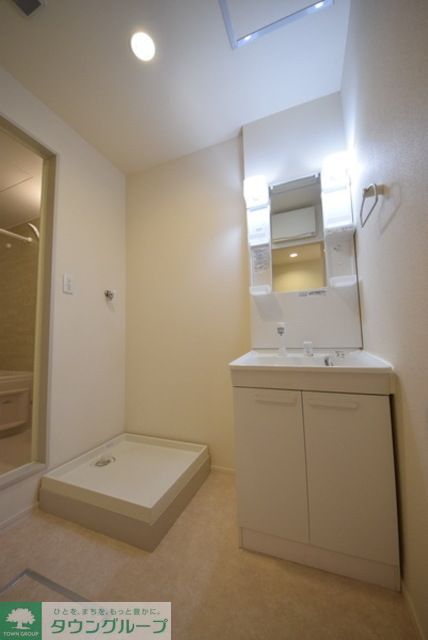 洗面設備　１Ｆ角部屋の写真です。