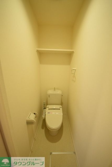 トイレ　１Ｆ角部屋の写真です。