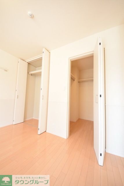 収納　１Ｆ角部屋の写真です。