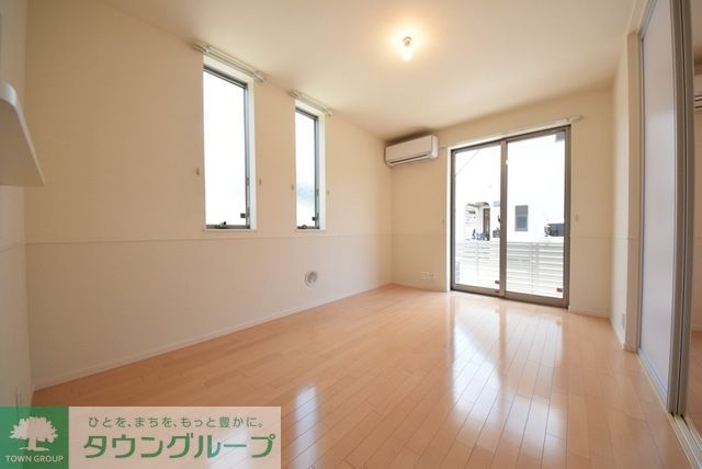 居室・リビング　１Ｆ角部屋の写真です。