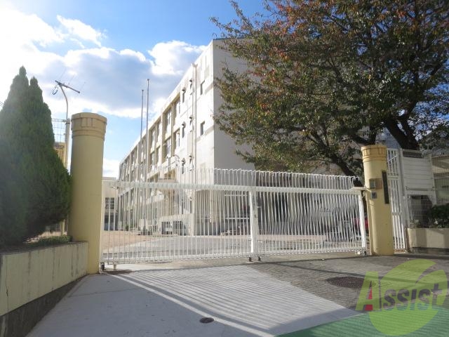 小学校　神戸市立西灘小学校（小学校）まで787m