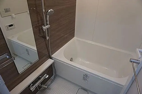 バス・シャワールーム　※別部屋の参考写真です。