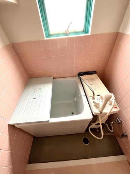 バス・シャワールーム　※他のお部屋の写真です。