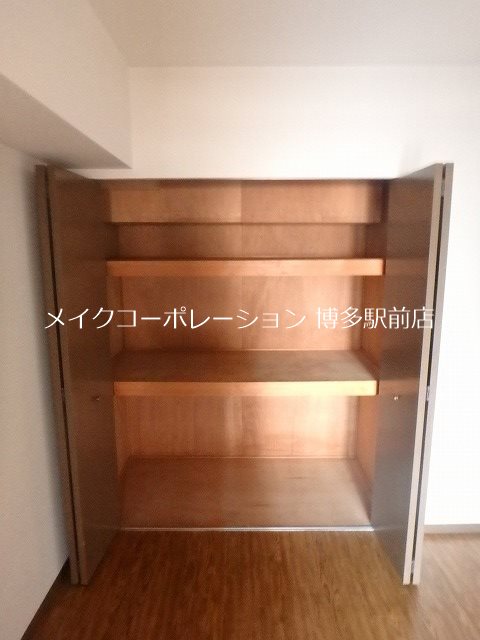 収納　同物件、別号室の写真です。