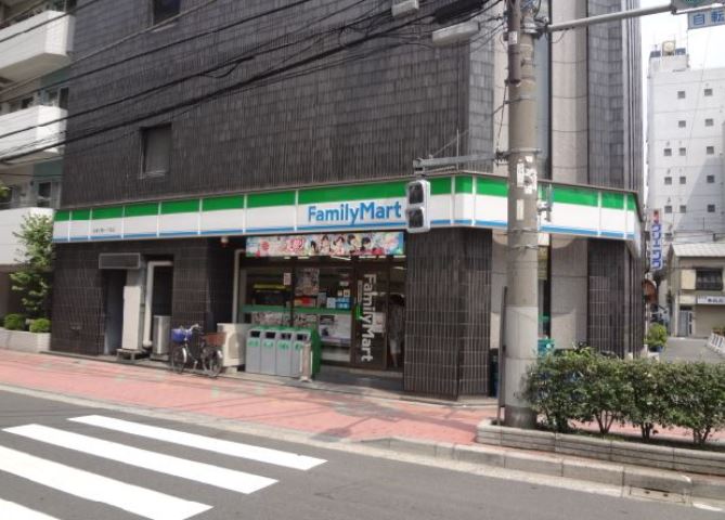 コンビニ　ファミリーマート 台東三筋店（コンビニ）まで187m