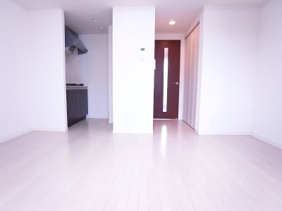 居室・リビング　リビングです　以下別号室参考写真です