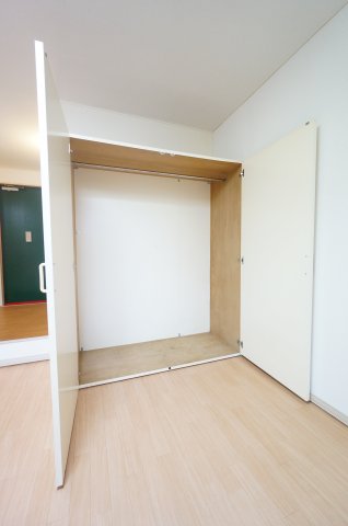 収納　※同物件・反転タイプの写真です。