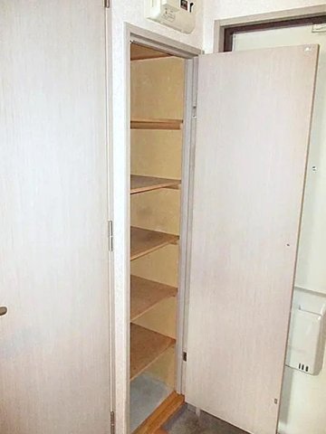玄関　シューズボックス付きの玄関です♪