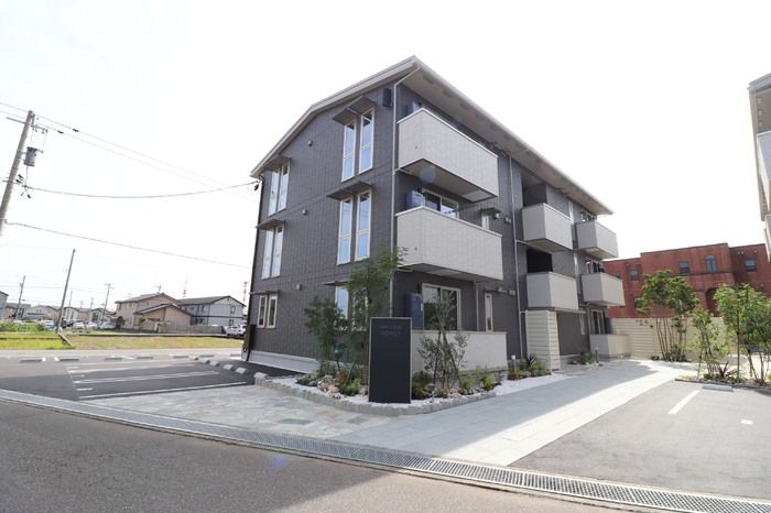 建物外観　シックなデザイン！