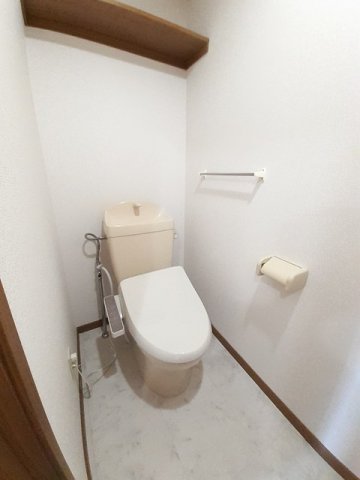 トイレ　シンプルで使いやすいトイレです