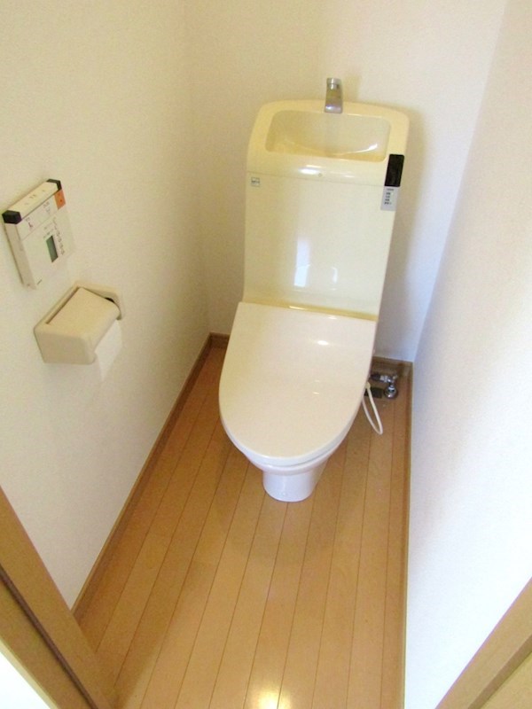 リック島尻のトイレ写真