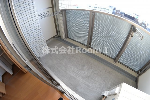 バルコニー　開放的で明るい空間を演出してくれるバルコニーです