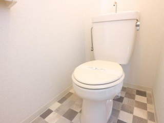 【松山市平和通のマンションのトイレ】
