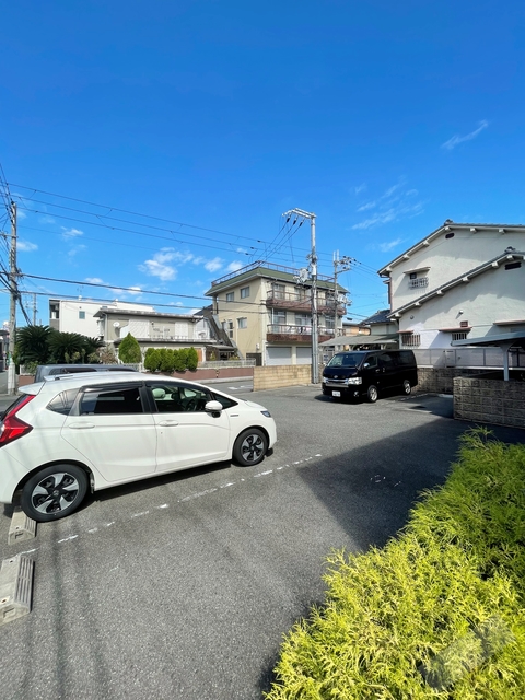 【コンフォートＥの駐車場】