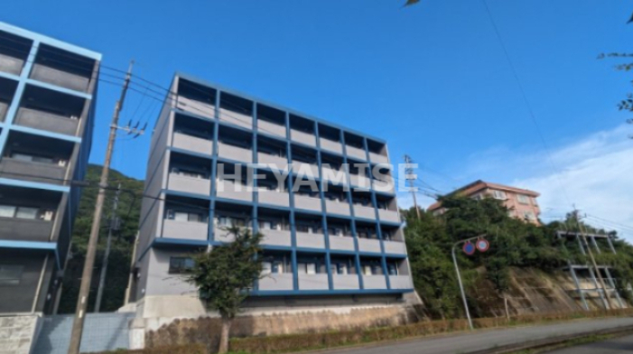 長崎市東町のマンションの建物外観