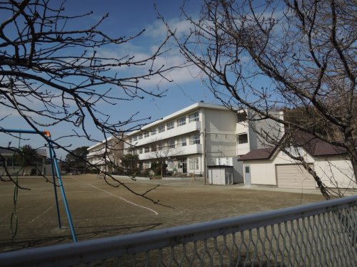 【クリオ鎌倉笛田の小学校】