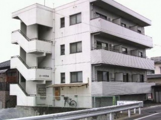 広島市安佐南区中筋のマンションの建物外観