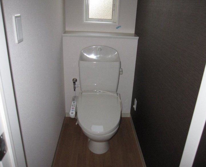 【飯塚市椿のアパートのトイレ】