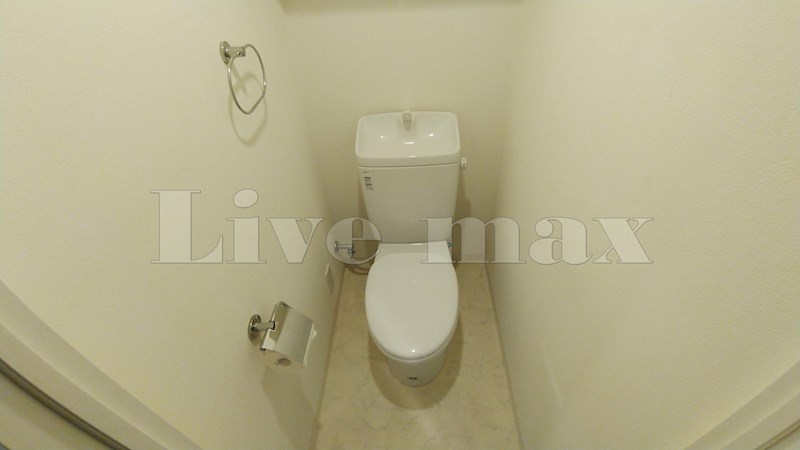 トイレ　家具家電付きセットアップ賃貸