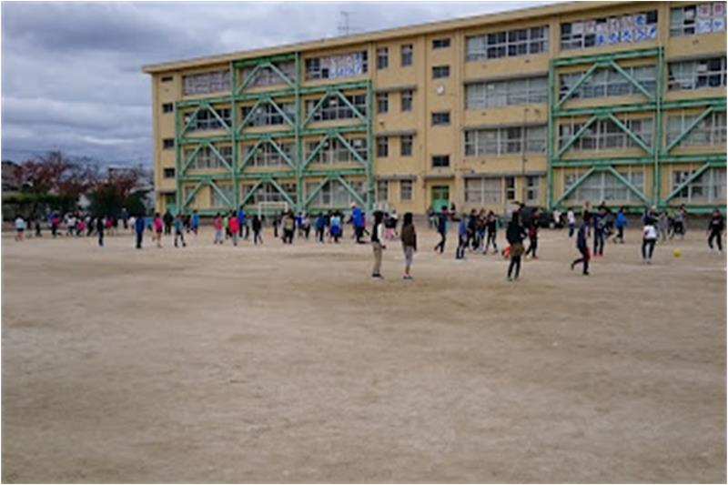 【レオパレス東山本の小学校】