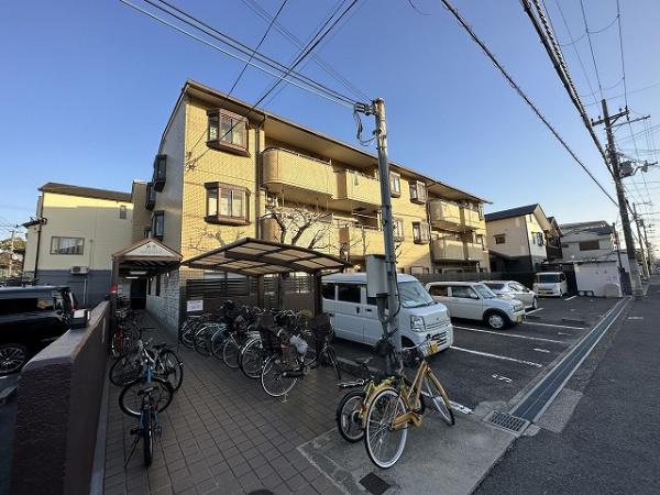 浜寺パークハイツの建物外観