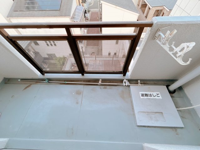 【ハイツ高倉のバルコニー】