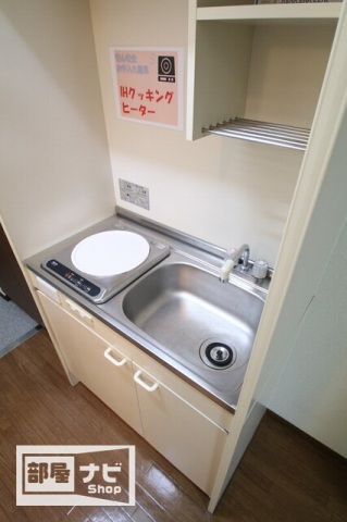 【カレッジハイツ山地のキッチン】