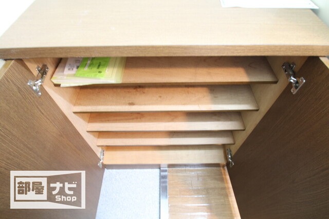 【カレッジハイツ山地の収納】