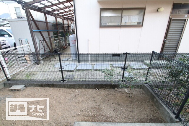 【カレッジハイツ山地のバルコニー】