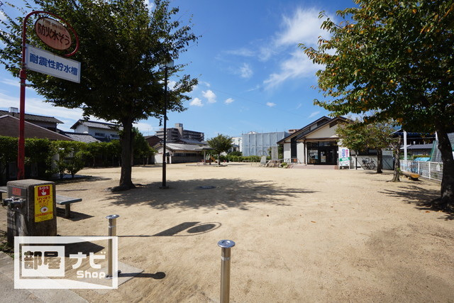 【カレッジハイツ山地の公園】