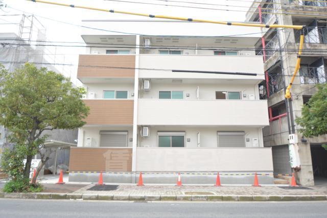 大阪市住吉区遠里小野のアパートの建物外観