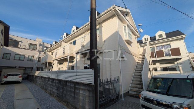 サンテラス片山の外観