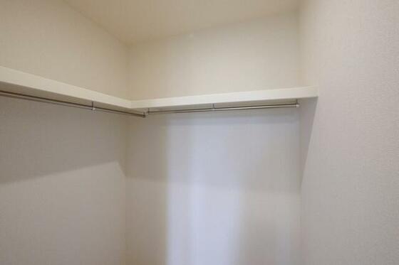 収納　ウォークインクローゼット
