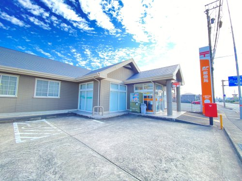 郵便局　三雲天白郵便局（郵便局）まで583m