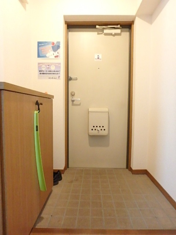 玄関　図面と現状に相違がある場合には現状を優先