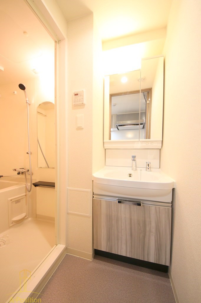 洗面設備　プレサンスTHE TENNOJI 逢坂トゥルー